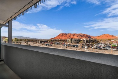 Deluxe King Studio Condo offering breathtaking views of the