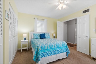 Rarely available 3-bedroom, 2-bath, glass-enclosed flex/sunroom - photo 18