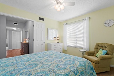 Rarely available 3-bedroom, 2-bath, glass-enclosed flex/sunroom - photo 19