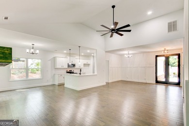 New construction home with 4 bedrooms and 2 bathrooms. Double - photo 20