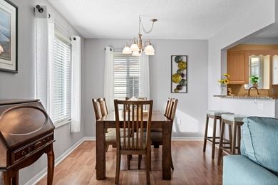 Rarely available 3-bedroom, 2-bath, glass-enclosed flex/sunroom - photo 31
