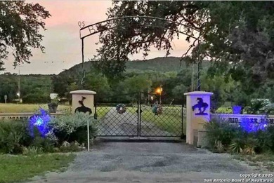 (private lake, pond, creek) Home For Sale in Concan Texas