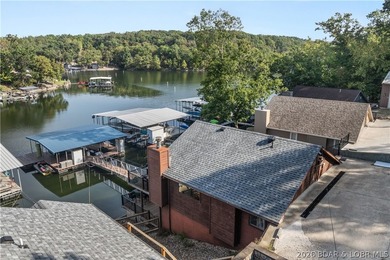 Experience lakefront perfection in this charming 3-bed, 3-bath - photo 1