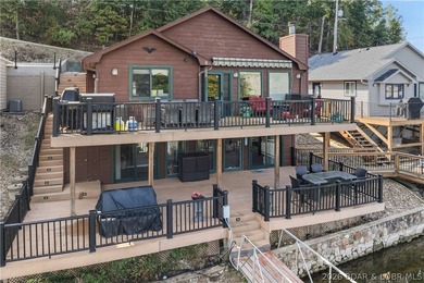 Experience lakefront perfection in this charming 3-bed, 3-bath - photo 2