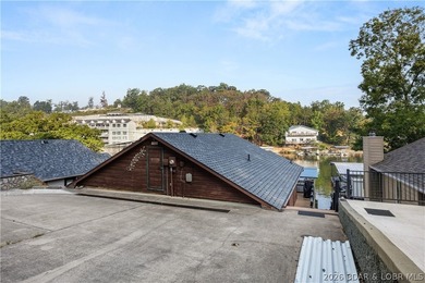 Experience lakefront perfection in this charming 3-bed, 3-bath - photo 3