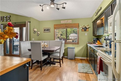 Experience lakefront perfection in this charming 3-bed, 3-bath - photo 7