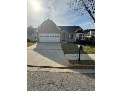 If you're looking for a spacious, yet quaint family home, your - photo 1