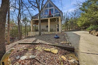 Lake Texoma Home For Sale in Pottsboro Texas