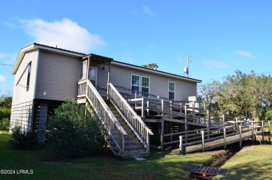Marshview to lay back too! Elevated 3 bedroom 2 bath mobile