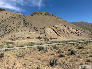 East Fork acreage with riverfront. Approx. 7.26 acres crossing - photo 9