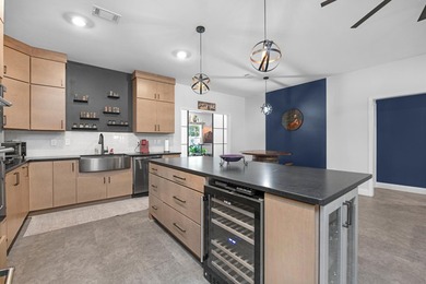 Beautiful home, a must see with no HOA! A place to park an RV or - photo 17