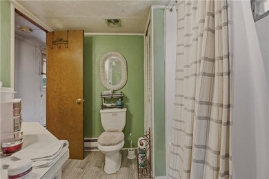 Are you looking to downsize, or for a year round vacation - photo 17