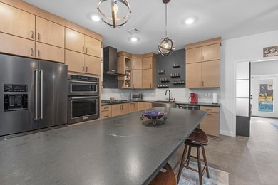Beautiful home, a must see with no HOA! A place to park an RV or - photo 18
