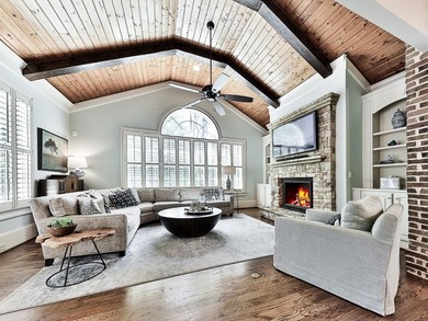 CLASSIC! COMFORTABLE! HOSPITABLE! This HOME (and it is a HOME) - photo 18