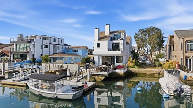 Completely remodeled luxury bayfront duplex in Newport Beach - photo 1