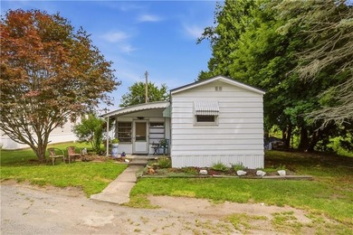 Are you looking to downsize, or for a year round vacation - photo 21