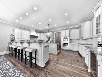 CLASSIC! COMFORTABLE! HOSPITABLE! This HOME (and it is a HOME) - photo 22