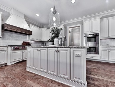 CLASSIC! COMFORTABLE! HOSPITABLE! This HOME (and it is a HOME) - photo 25