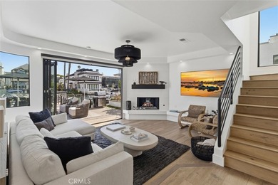Completely remodeled luxury bayfront duplex in Newport Beach - photo 5