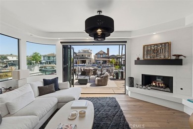 Completely remodeled luxury bayfront duplex in Newport Beach - photo 6