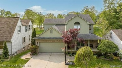 Lake Home Sale Pending in West Bloomfield, Michigan