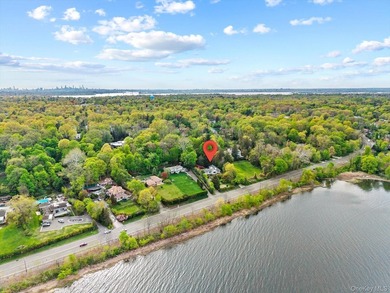 Rare opportunity to acquire a 1 Acre (43,560 sq ft) property in - photo 3