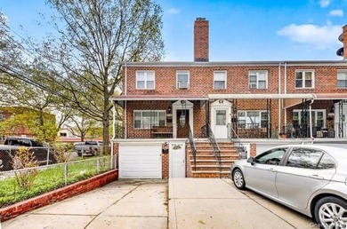 Legal 2-Family in Bayside , Walk to LIRR. Corner 2-Family , 3 - photo 1