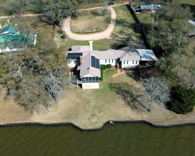 Experience refined waterfront living in this exceptional - photo 38
