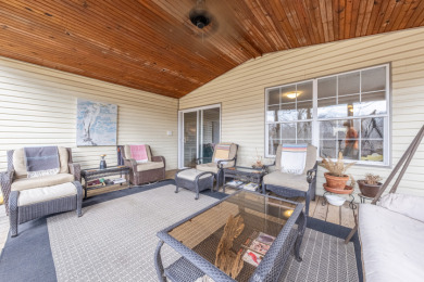 Waterfront, dock, Rental ready in a great central location! - photo 16