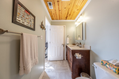 Waterfront, dock, Rental ready in a great central location! - photo 15