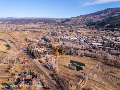Opportunity to own a piece of Basalt's history with this mixed - photo 3
