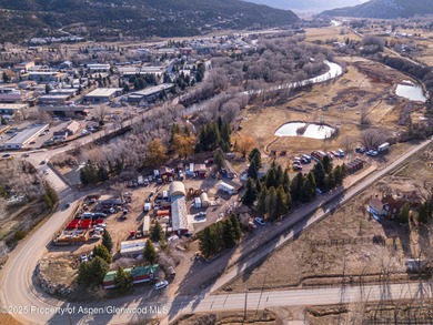 Opportunity to own a piece of Basalt's history with this mixed - photo 3