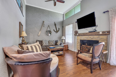 Beautifully Updated Townhouse - photo 6
