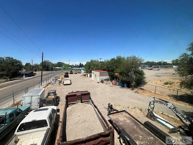 GREAT LOCATION FOR BUSINESS OPPORTUNITY! Property includes 2 - photo 7