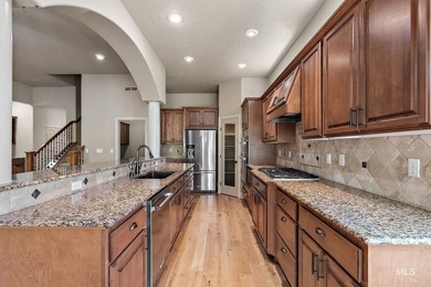 Escape to the prestigious Villas at Banbury Meadows-Idaho's