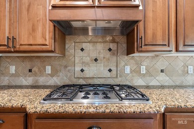 Escape to the prestigious Villas at Banbury Meadows-Idaho's