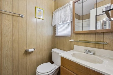 Under contract-accepting backup offers. Welcome to easy Florida - photo 16