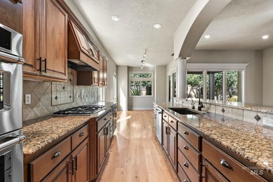 Escape to the prestigious Villas at Banbury Meadows-Idaho's