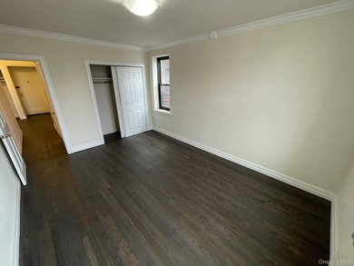 Welcome to The Fontaine in Forest Hills! Spacious one bedroom in