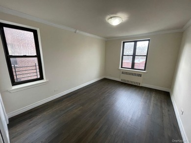Welcome to The Fontaine in Forest Hills! Spacious one bedroom in