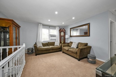 Move-In Ready Upper Two Bedroom in Bell Park Gardens! Offering a - photo 3