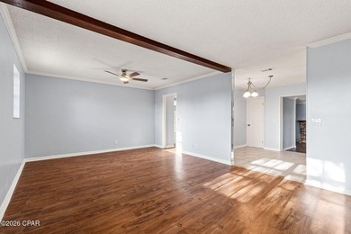 UNDER CONTRACT - SELLER ACCEPTING BACK UP OFFERS. This charming - photo 4