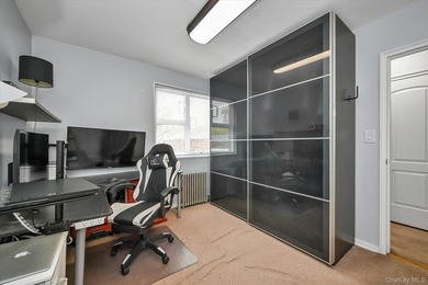 Move-In Ready Upper Two Bedroom in Bell Park Gardens! Offering a - photo 10