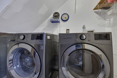 Beautifully Updated Townhouse - photo 22
