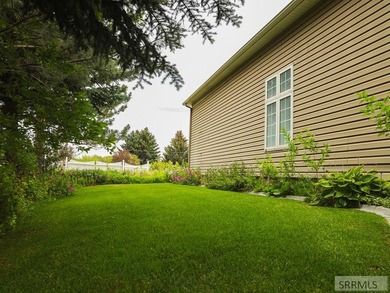 Nestled within one of Idaho Falls' most prestigious and peaceful - photo 9