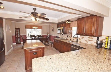 *This beautifully maintained 3bedroom, 2.5-bath home offers a - photo 5