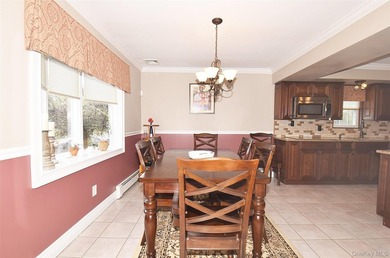 *This beautifully maintained 3bedroom, 2.5-bath home offers a - photo 7