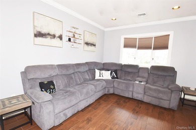 *This beautifully maintained 3bedroom, 2.5-bath home offers a - photo 10