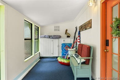 Have you always dreamed of owning a lakefront home? Seize this - photo 3