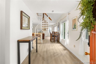 Have you always dreamed of owning a lakefront home? Seize this - photo 5